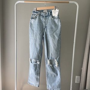 NWT Abercrombie & Fitch 90s Straight Ultra High Rise Curve Love, 26